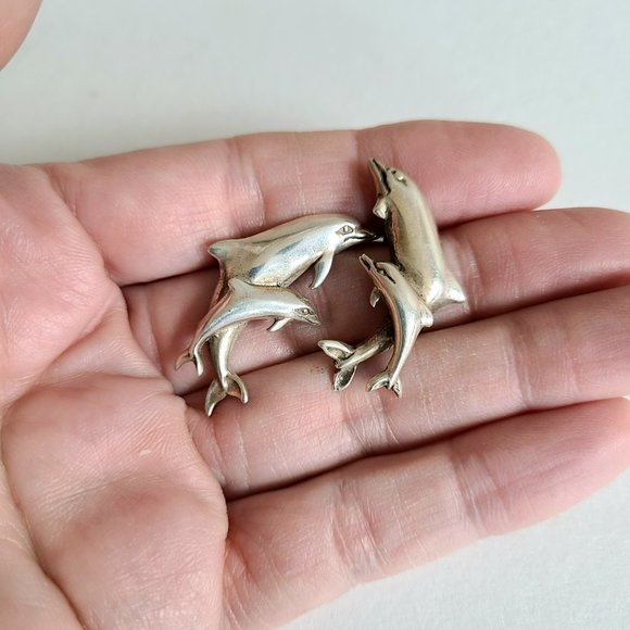 Dolphins silver earrings. - Picture 2 of 4